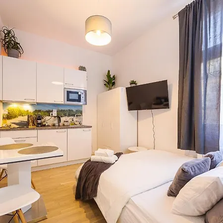 Cozy In City Center Apartmán *